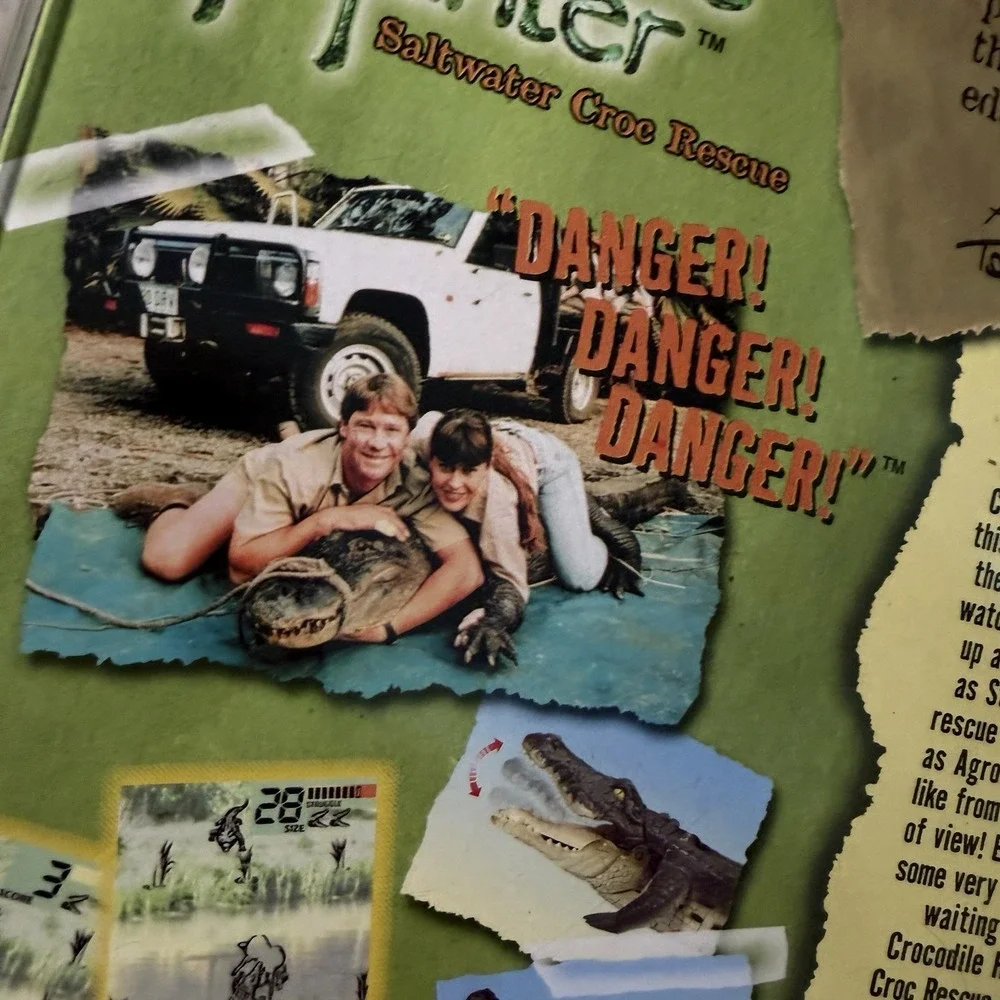 Vintage Steve Irwin Crocodile Hunter Handheld Game Croc Hunter Tiger Electronics